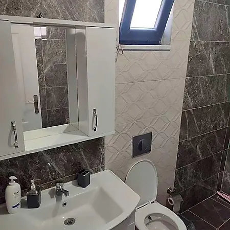 Geyikli Sahilde 1+1 Orta Kat B1 Ezine