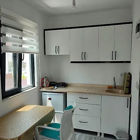 Geyikli Sahilde 1+1 Orta Kat B1 Hotel 2*