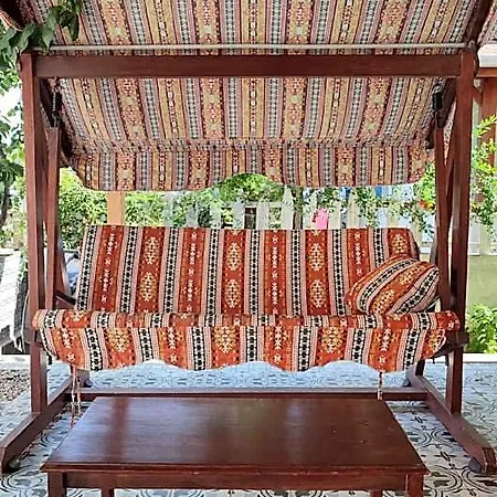 Hotel Geyikli Sahilde 1+1 Orta Kat B1 2*